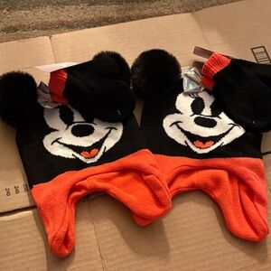 Disney Minnie Mouse Black and Red Kids Hat and Gloves Set x 2